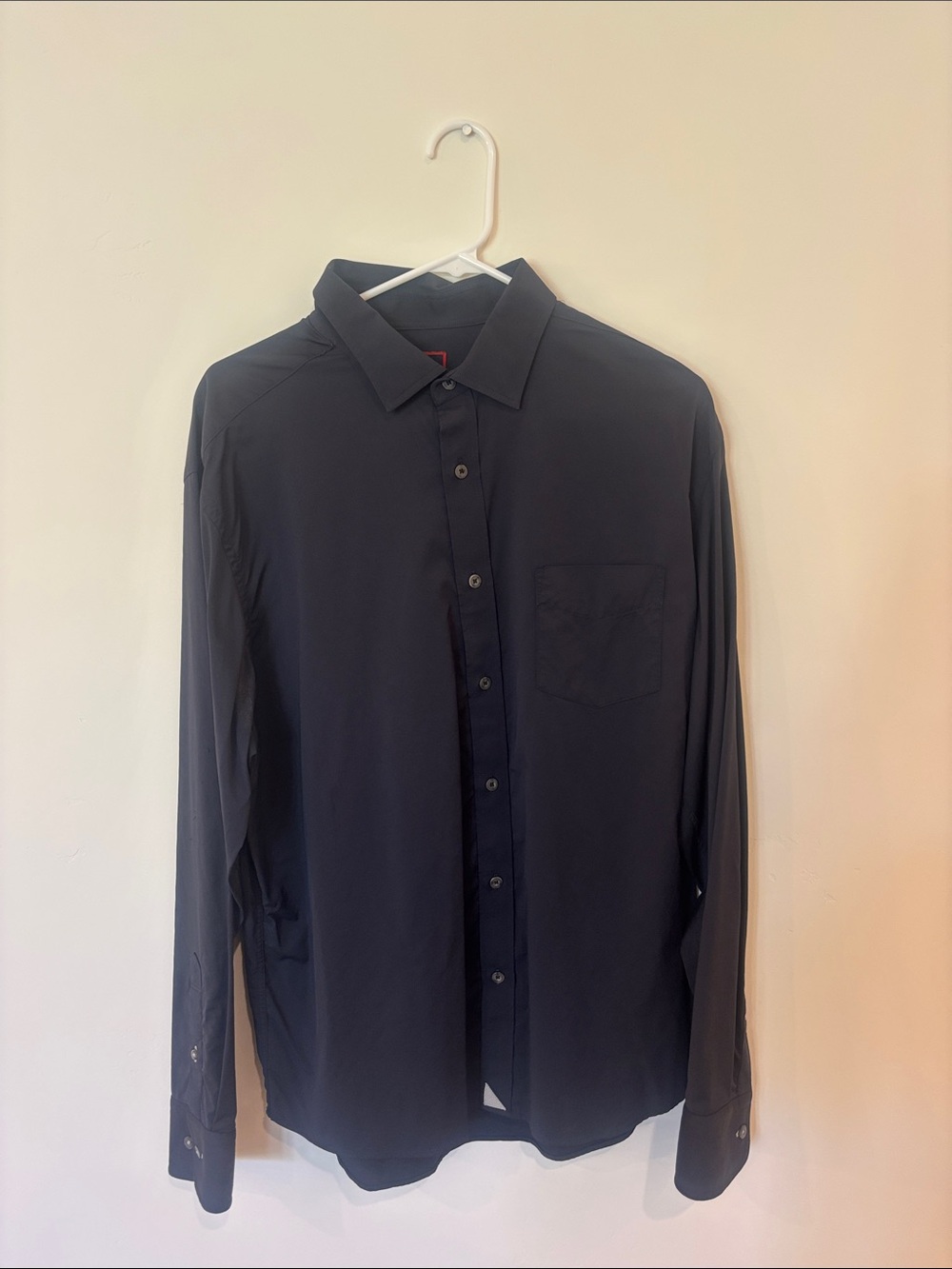 Men’s Long Sleeve Untuckit Shirt - Picture 2 of 3